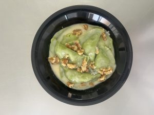 Ravioli di ricotta e spinaci con gorgonzola e noci