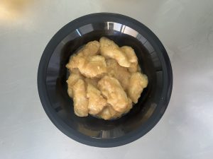 Straccetti di pollo al curry o al limone